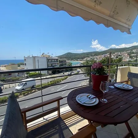 Theros Kalamitsa Apartman *